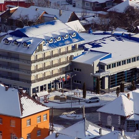 Hotel Ineul Rodna Екстериор снимка