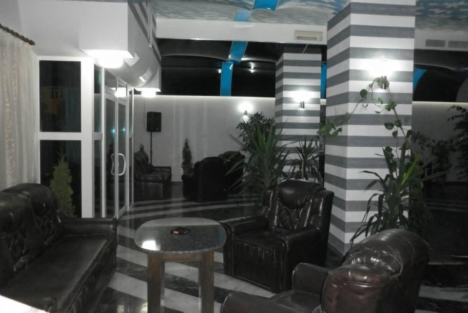 Hotel Ineul Rodna Екстериор снимка