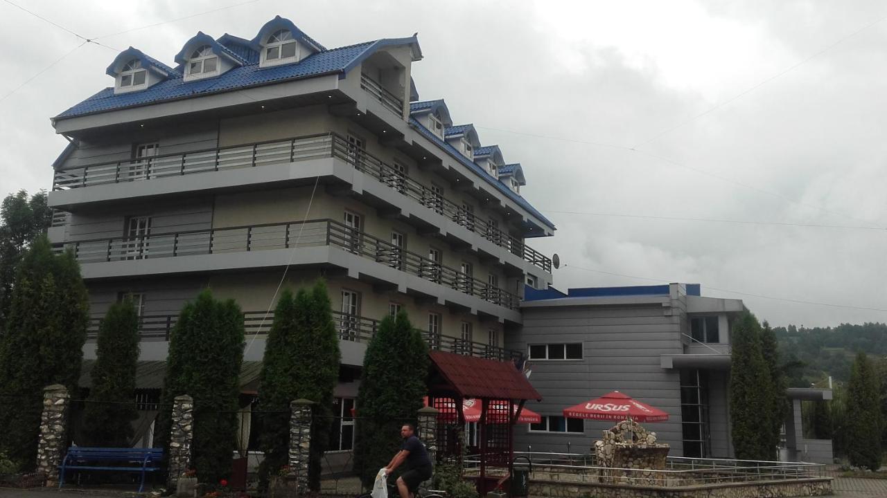Hotel Ineul Rodna Екстериор снимка